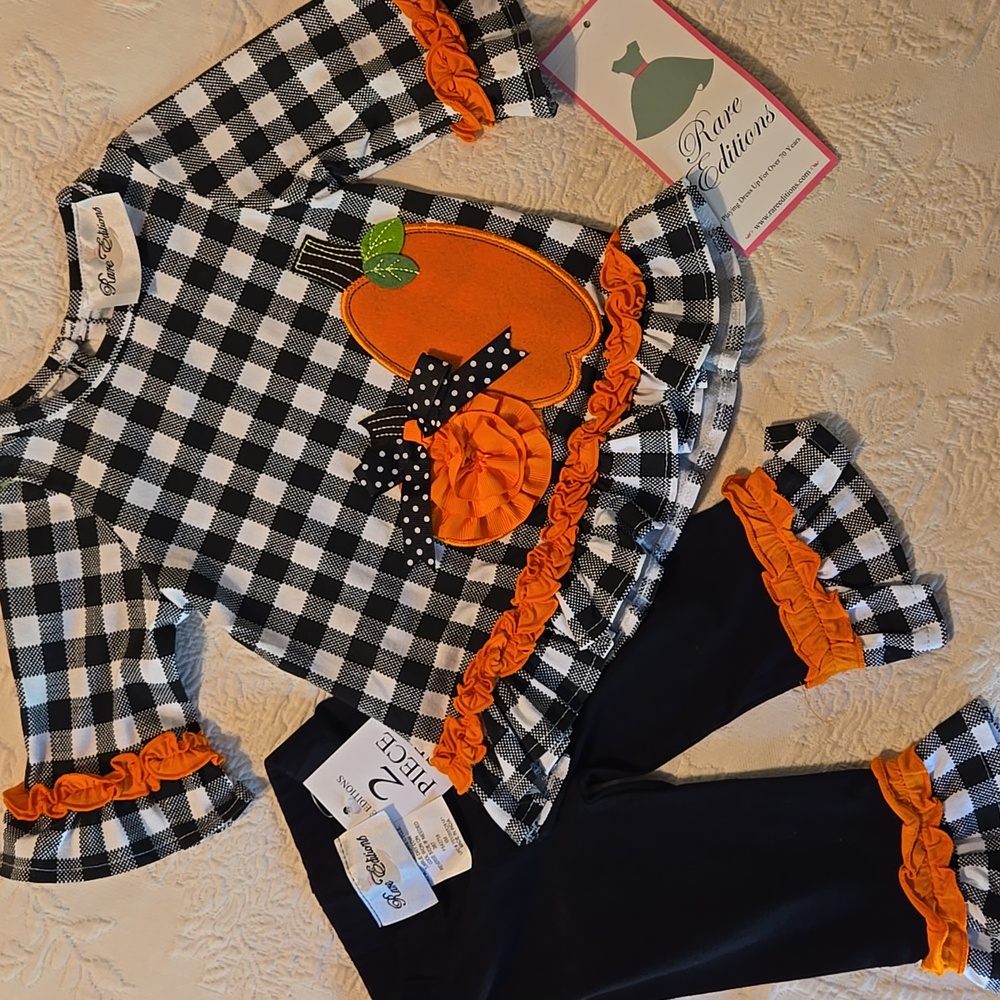 Rare Editions Black and White Checkered Top And Bottom Set with Orange Accents